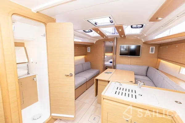 Dufour 390 - Yacht Charter Sailica