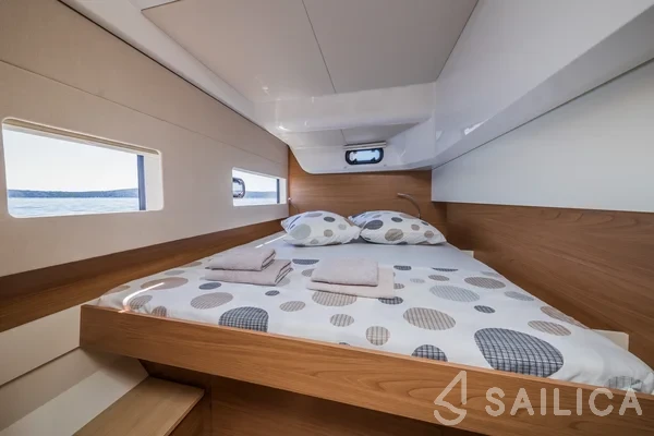 Bali Catsmart - Yacht Charter Sailica