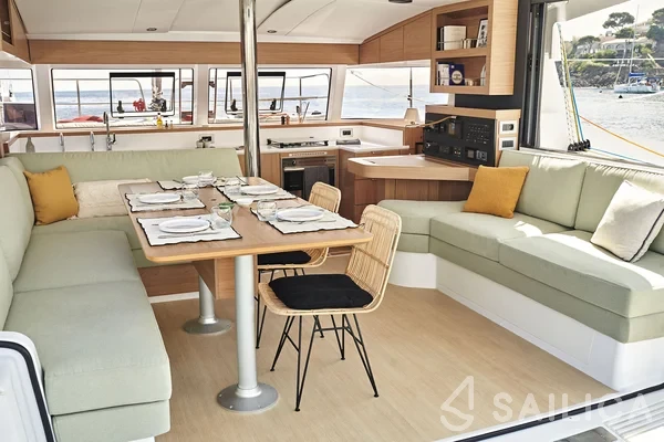 Bali Catsmart - Yacht Charter Sailica