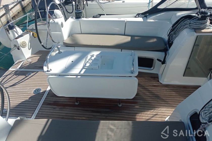 Sun Odyssey 479 - Yacht Charter Sailica