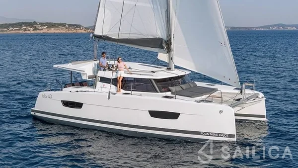 Isla 40 - Yacht Charter Sailica