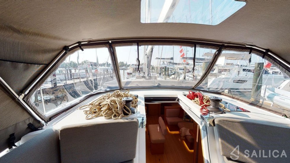 Dufour 530 - Yacht Charter Sailica