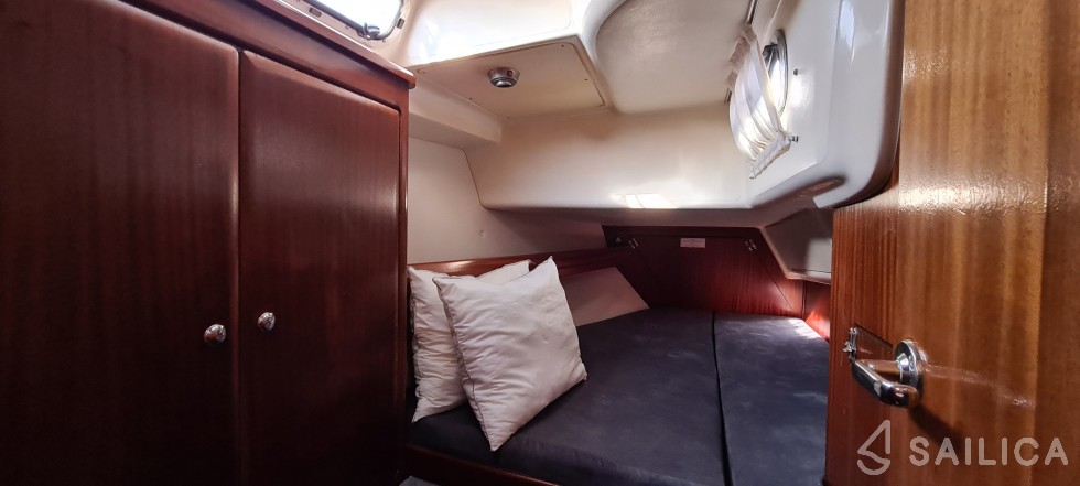 Bavaria 42 - Yacht Charter Sailica