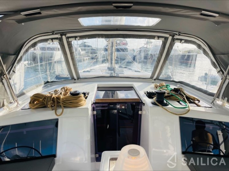 Dufour 430 - Yacht Charter Sailica