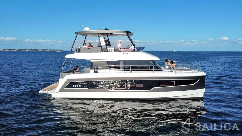 MY5 - Yacht Charter Sailica