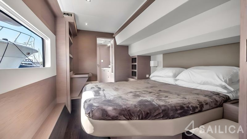MY5 - Yacht Charter Sailica