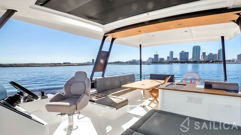MY5 - Yacht Charter Sailica