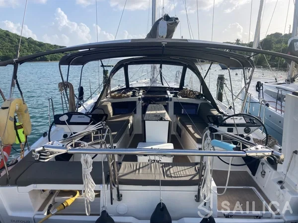 Dufour 41 - Yacht Charter Sailica