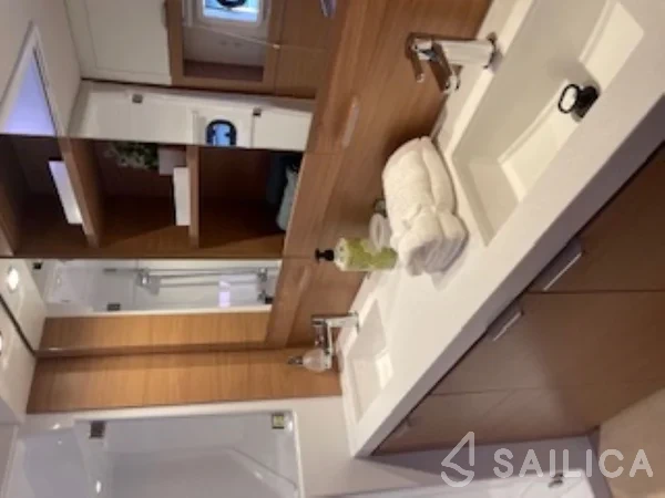 Bali 4.4 - Yacht Charter Sailica