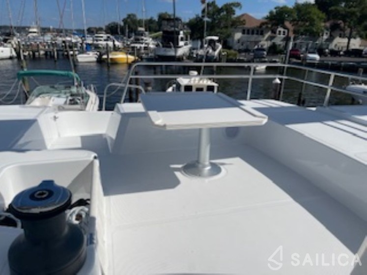 Bali 4.4 - Yacht Charter Sailica