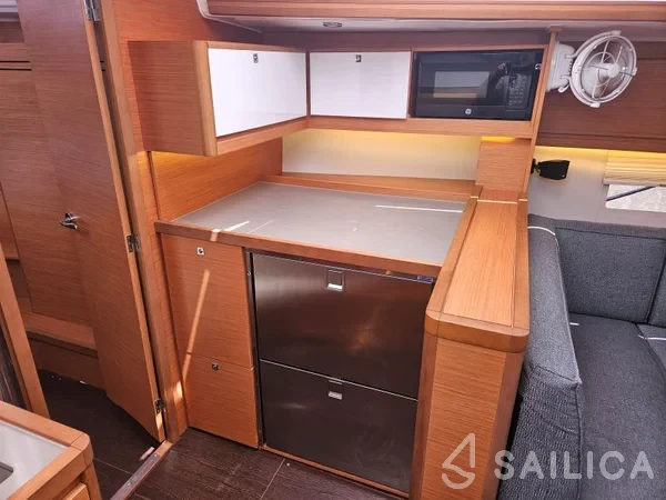 Dufour 430 - Yacht Charter Sailica