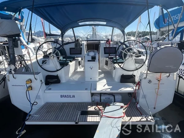 Sun Odyssey 410 - Yacht Charter Sailica