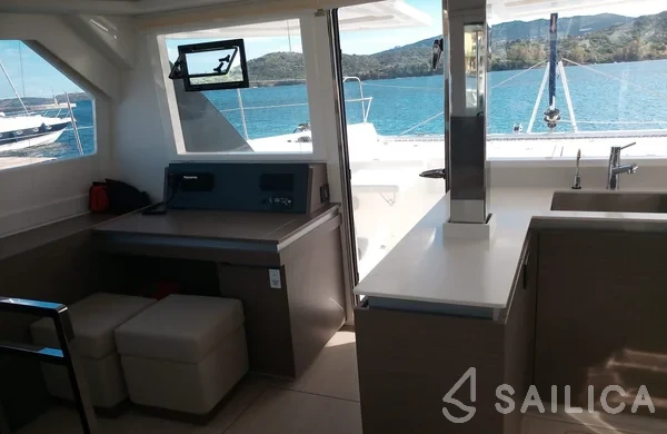 Leopard 50 - Yacht Charter Sailica