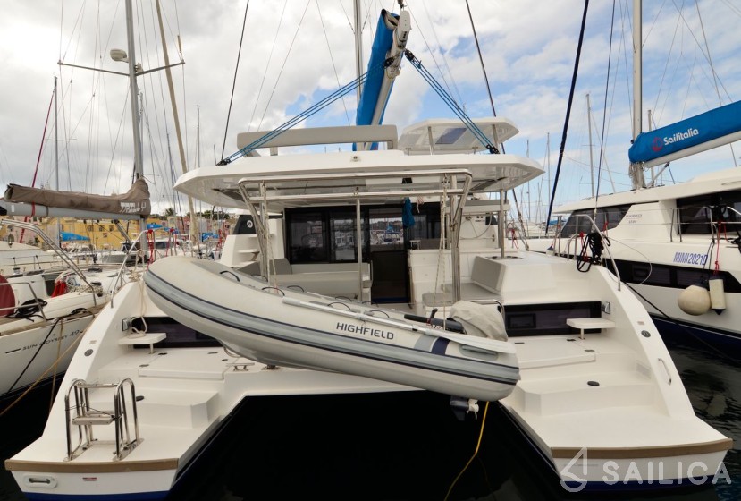 Leopard 42 - Yacht Charter Sailica