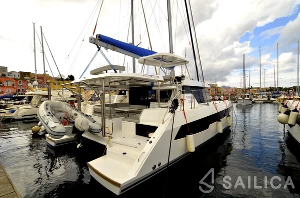 Leopard 42 - Yacht Charter Sailica