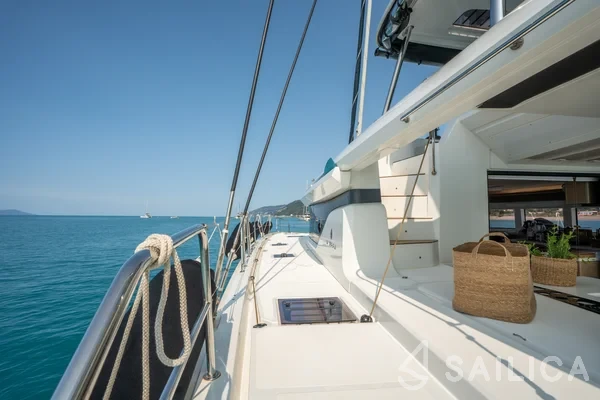 Lagoon 55 - Yacht Charter Sailica