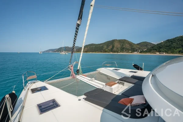 Lagoon 55 - Yacht Charter Sailica