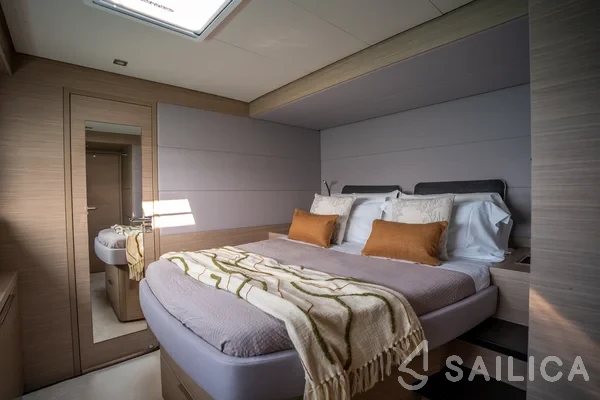 Lagoon 55 - Yacht Charter Sailica