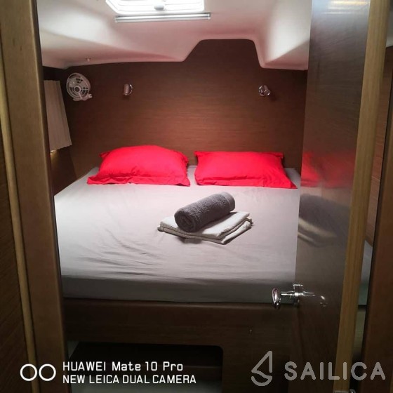 Lagoon 380 - Yacht Charter Sailica