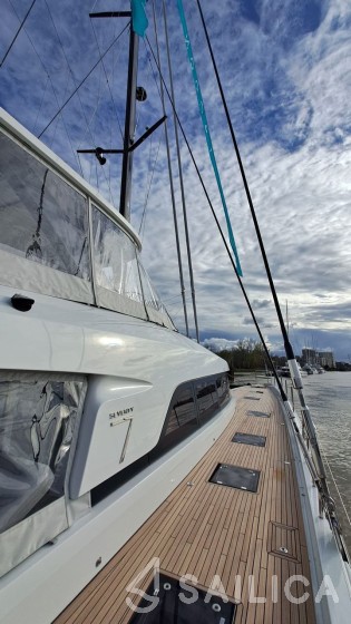 Lagoon Seventy 7 - Yacht Charter Sailica