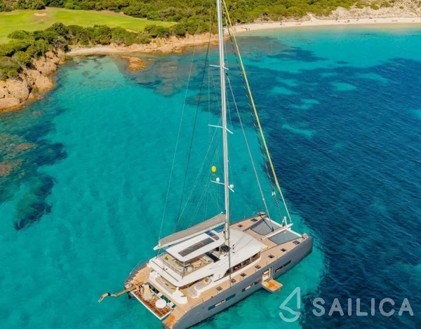 Lagoon Seventy 7 - Yacht Charter Sailica