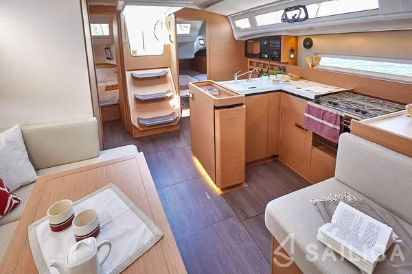 Sun Odyssey 410 - Yacht Charter Sailica