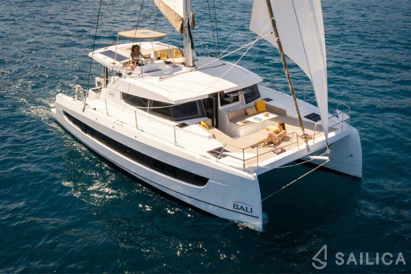 Bali 4.2 - Yacht Charter Sailica