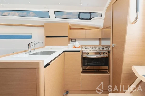 Sun Odyssey 350 - Yacht Charter Sailica