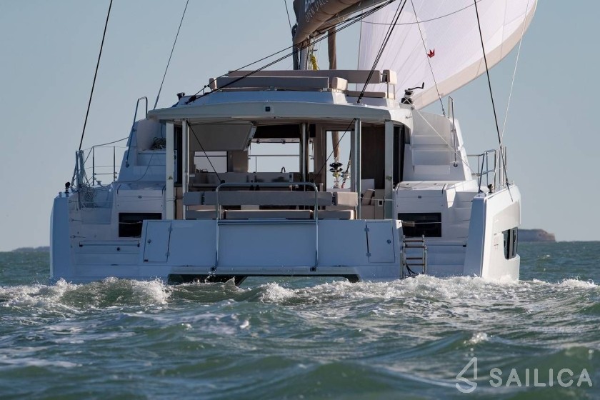 Bali 4.4 - Yacht Charter Sailica