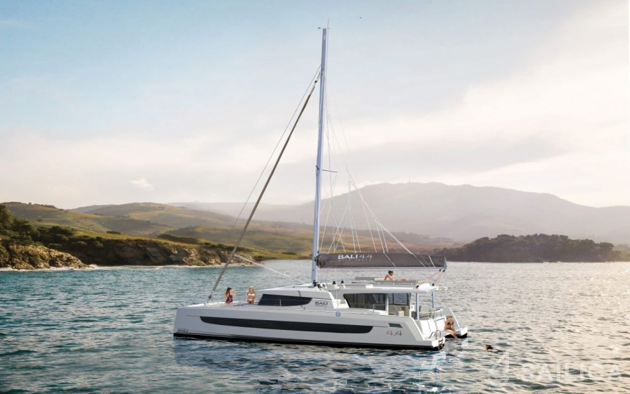 Bali 4.4 - Yacht Charter Sailica