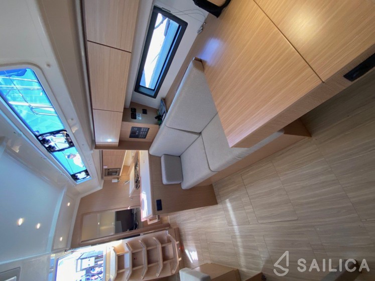 Bavaria C42 - Yacht Charter Sailica