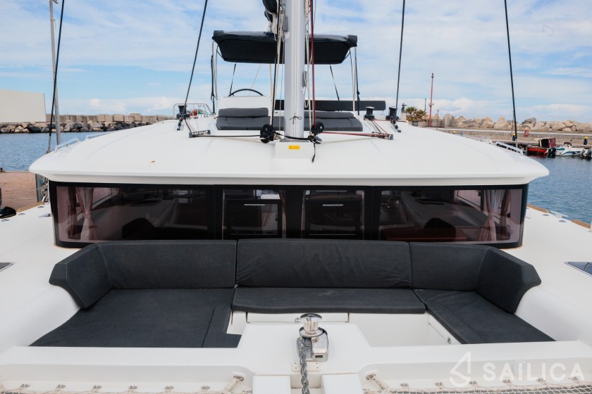 Lagoon 450 - Yacht Charter Sailica