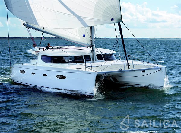 Salina 48 - Yacht Charter Sailica