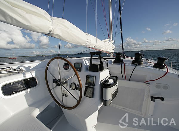 Salina 48 - Yacht Charter Sailica