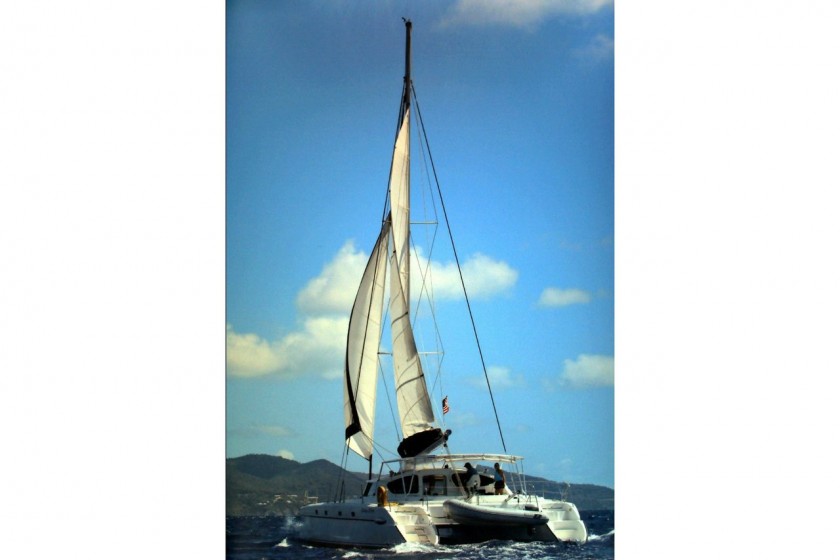 Belize 43 - Yacht Charter Sailica