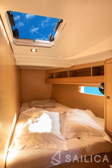 Sun Odyssey 479 - Yacht Charter Sailica