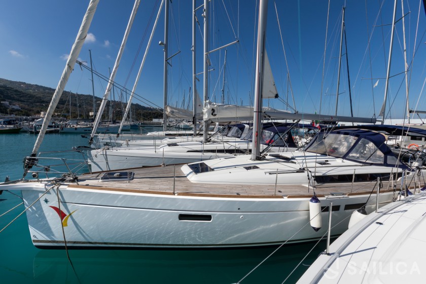 Sun Odyssey 479 - Yacht Charter Sailica