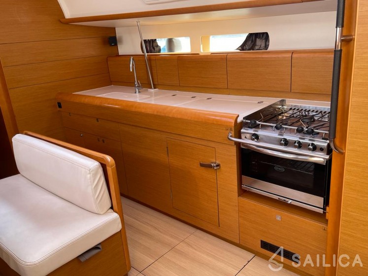 Sun Odyssey 479 - Yacht Charter Sailica