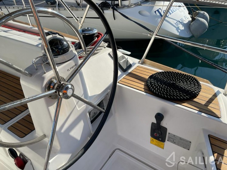 Sun Odyssey 479 - Yacht Charter Sailica