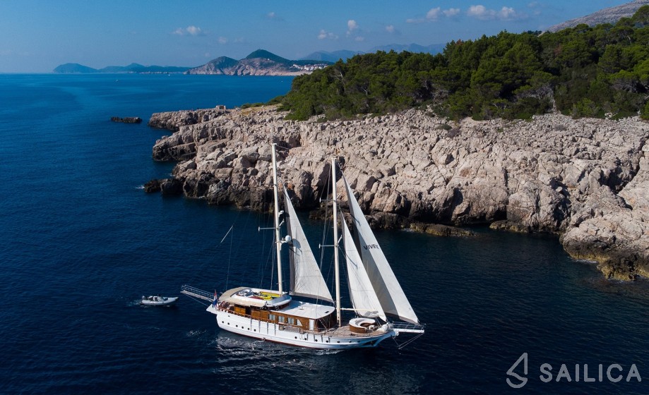 Gulet - Yacht Charter Sailica