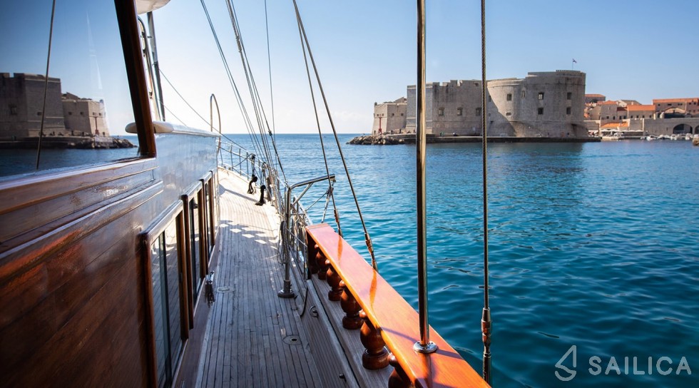 Gulet - Yacht Charter Sailica