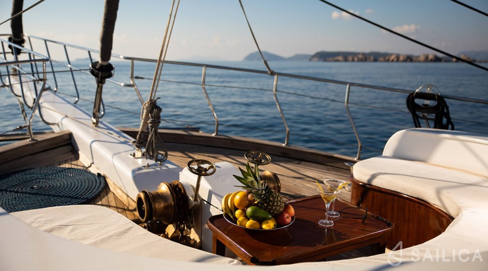 Gulet - Yacht Charter Sailica