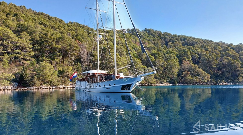 Gulet - Yacht Charter Sailica