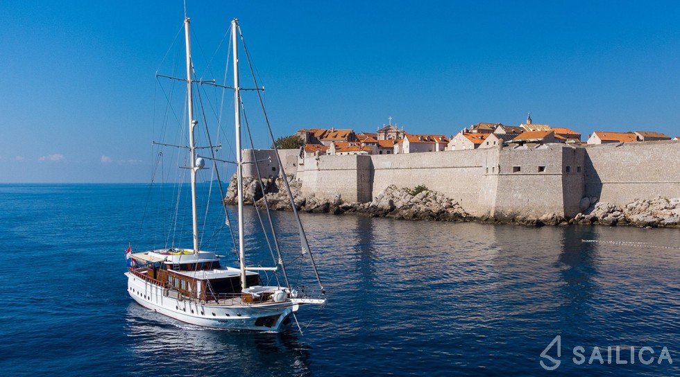 Gulet - Yacht Charter Sailica