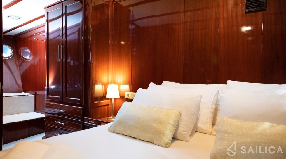 Gulet - Yacht Charter Sailica