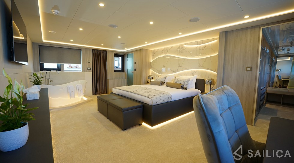 Gulet - Yacht Charter Sailica