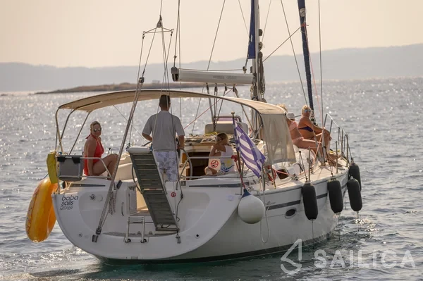 Bavaria 40 Cruiser - Yacht Charter Sailica