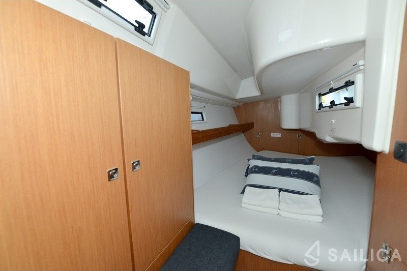 Bavaria 33 Cruiser - Yacht Charter Sailica