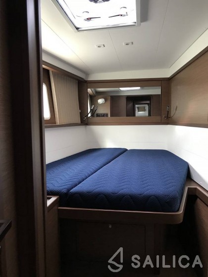 Lagoon 450 - Yacht Charter Sailica