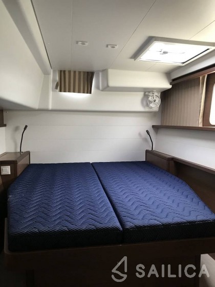 Lagoon 450 - Yacht Charter Sailica